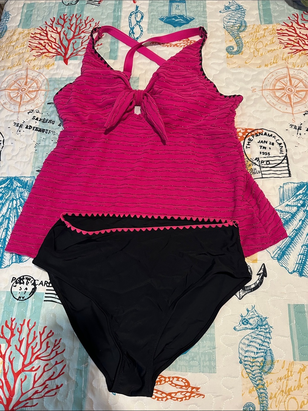 Women’s Pink Tankini Set - Fuchsia Top with Black Bottom